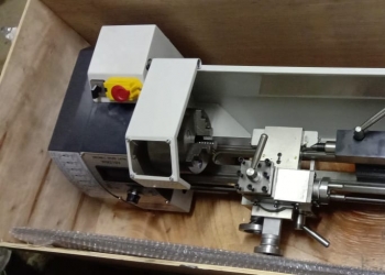 Токарный станок WM210V400