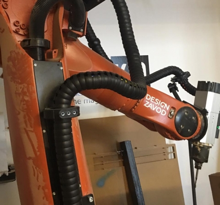 Робот Фрезеровщик KUKA