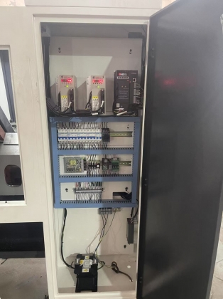 Высокоточный токарный станок с чпу G30 (Новый)
