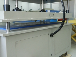 Машина для резки "CUTTING MACHINE", модель СР-1200 серийный номер 140D05