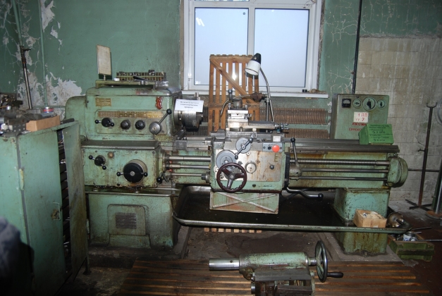 Токарно-винторезный станок 1К-62