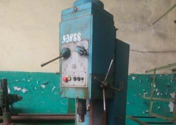 Вертикально-сверлильный станок 2С132