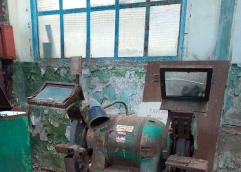 Станок обдирочно-шлифовальный 3Б34