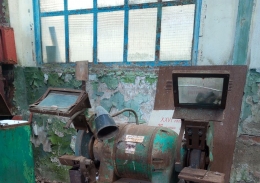 Станок обдирочно-шлифовальный 3Б34