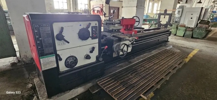 Универсальный токарно-винторезный станок модели CW6163N/3000