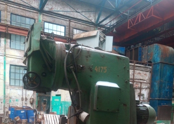 Вертикально-фрезерный консольный станок ВМ127М