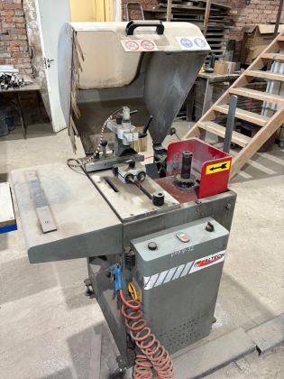 Полная линия по производству окон ПВХ