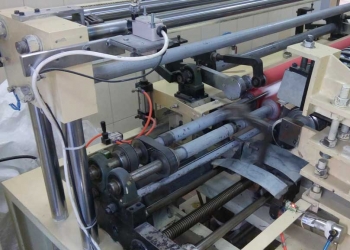 Автомат для производства рулончиков бинтов