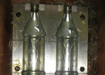 Пресс-формы выдува для производства пэт бутылок 1.5л