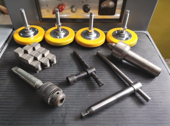 16К20 токарный СТАНОК 2000г. из НИИ с Оснасткой