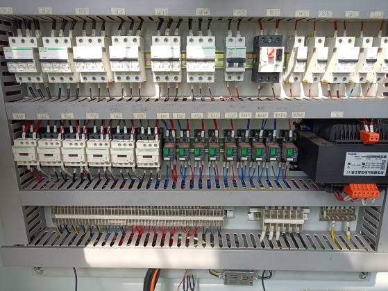Токарный станок с чпу Blin Machinery BL-CKL61100