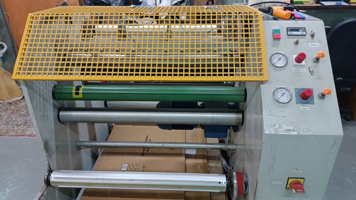 Станок для нарезки пленки ПВХ.