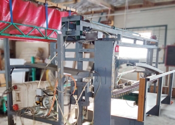 Оборудование для изготовления СИП панелей  *автомат. клеенамазка, вакуумный пресс, сборочный стол, вакуумный насос, лебёдка, мембранный насос