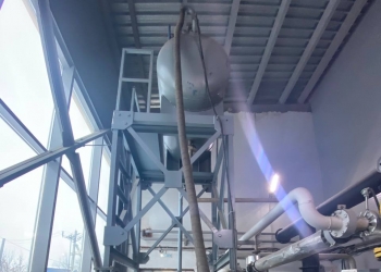 Реактор с никелевым покрытием и системой подогрева