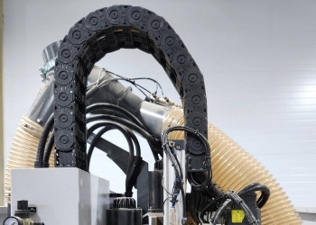 Центр обрабатывающий с ЧПУ KDT KN-3710DE